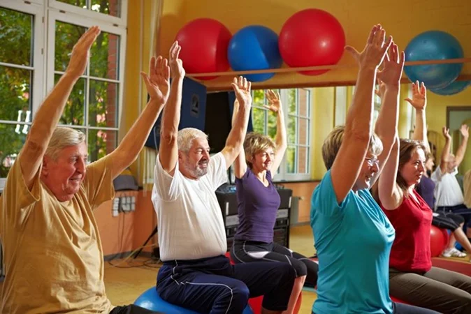 فعالیت بدنی در افراد مسن